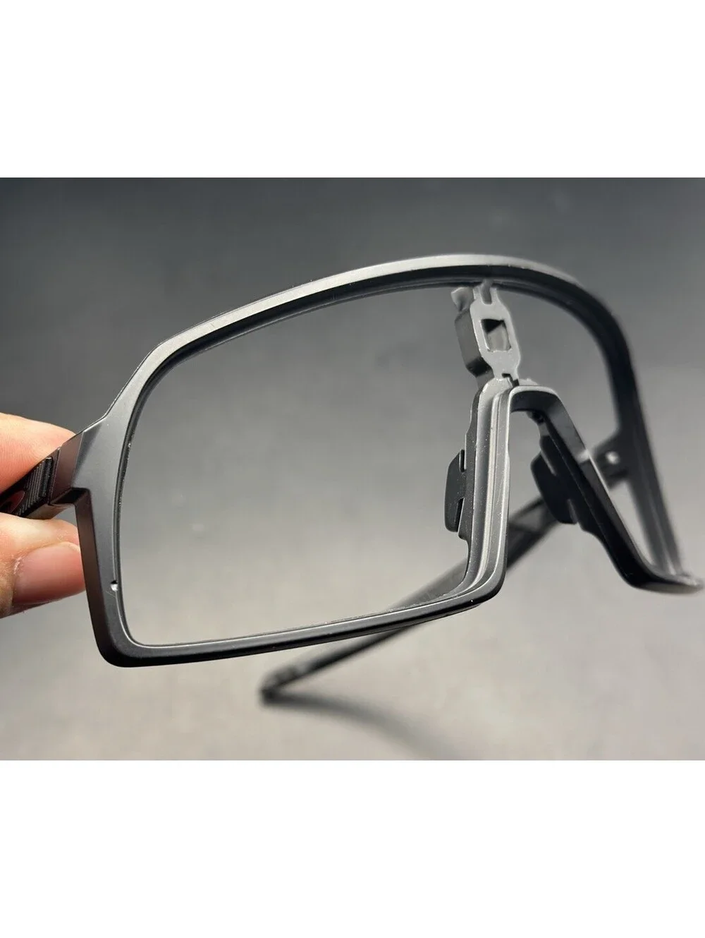 Oakley pre owned